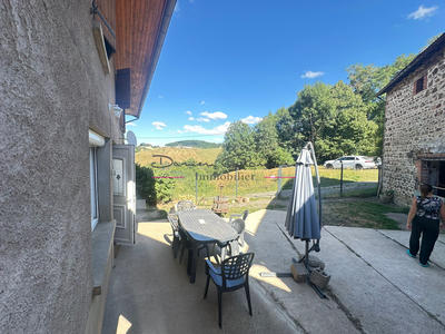 Maison - 176 m² - 8 pièces