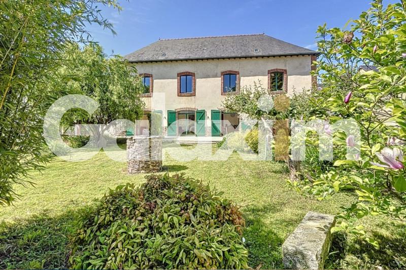 Maison ancienne - 210 m² - 8 pièces