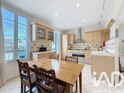 Maison - 129 m² - 6 pièces