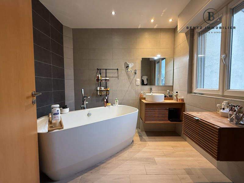 Maison - 155 m² - 6 pièces