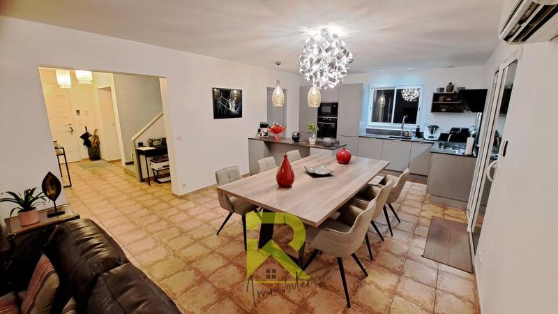 Villa - 170 m² - 5 pièces