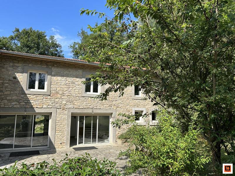 Maison - 195 m² - 5 pièces