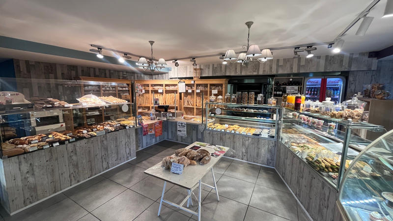 Fonds de commerce - Magasins - 271 m²