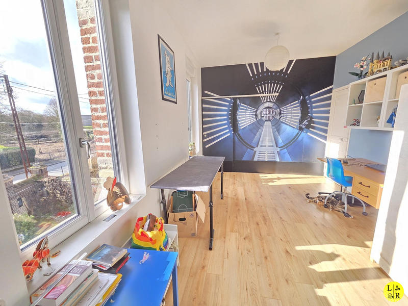 Maison - 248 m² - 9 pièces