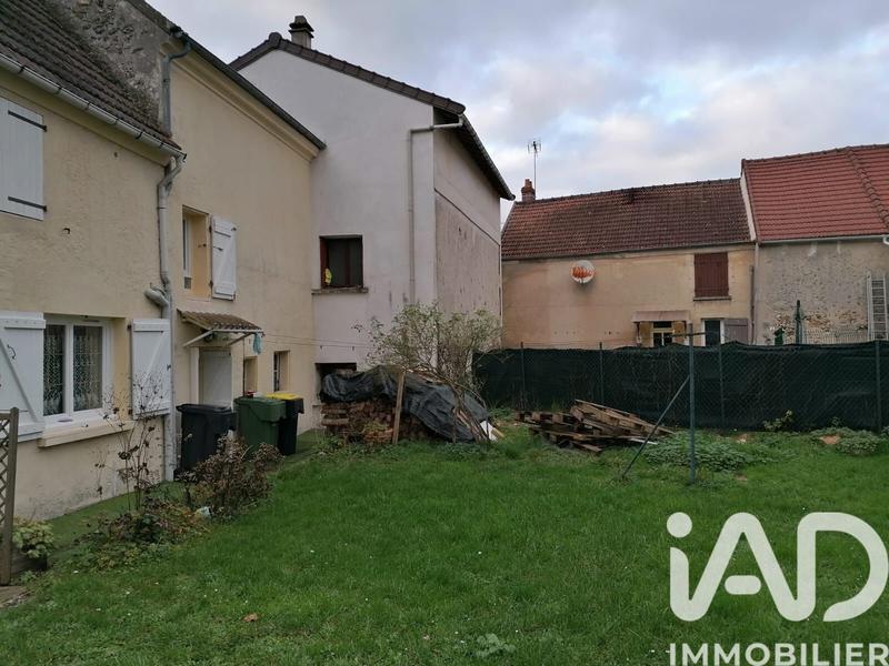 Maison - 99 m² - 5 pièces