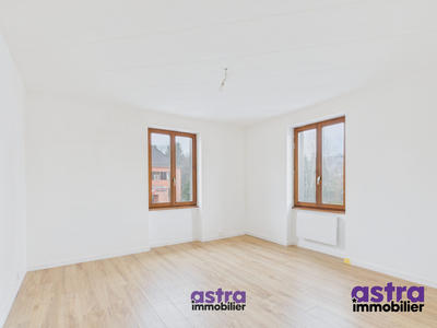 Appartement - 93 m² - 4 pièces