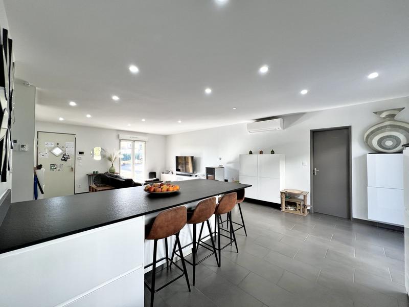 Maison - 102 m² - 5 pièces