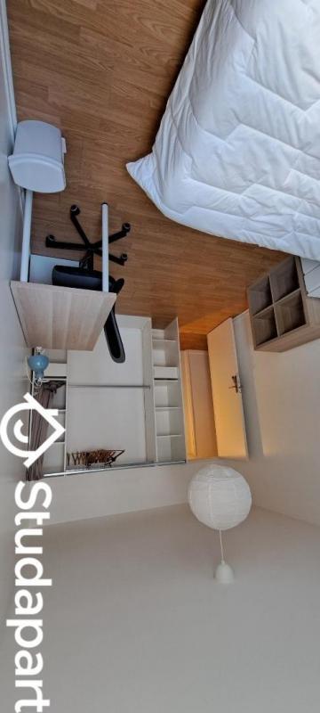 Chambre - 13 m² - 1 pièce