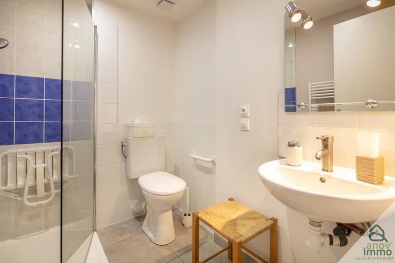 Local commercial - 384 m²