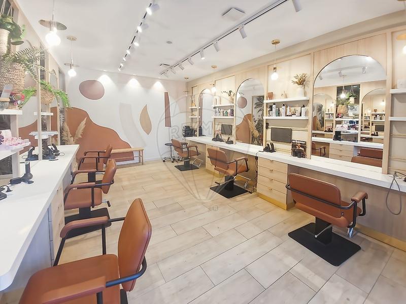 Local commercial - 44 m² - 2 pièces