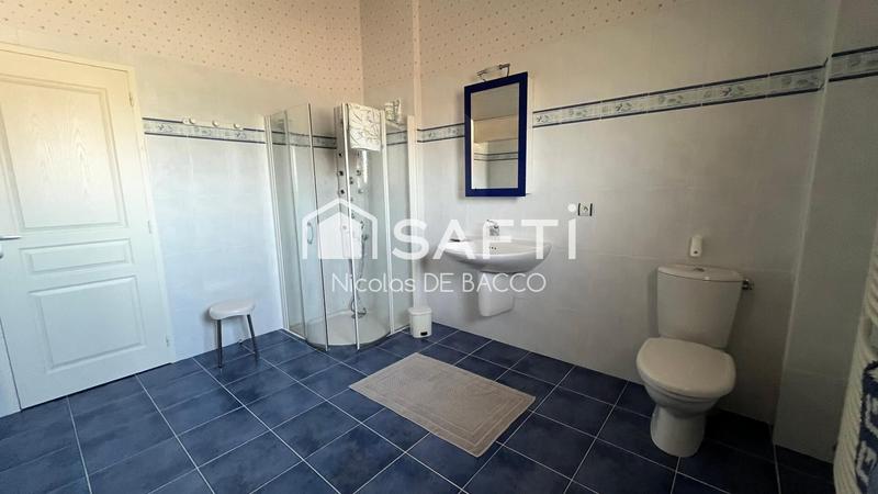 Maison - 238 m² - 7 pièces