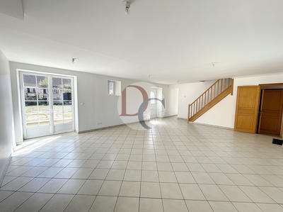 Maison - 140 m² - 6 pièces