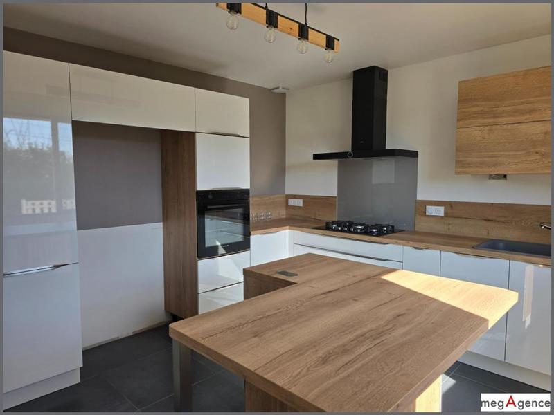 Maison traditionnelle - 112 m² - 7 pièces