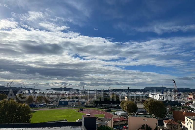 Appartement - 100 m² - 5 pièces