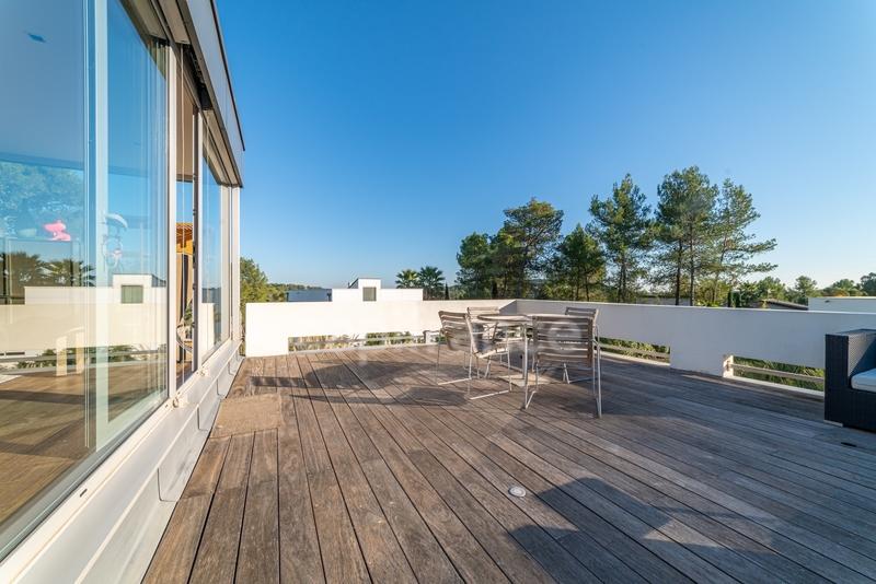 Maison - 400 m² - 11 pièces