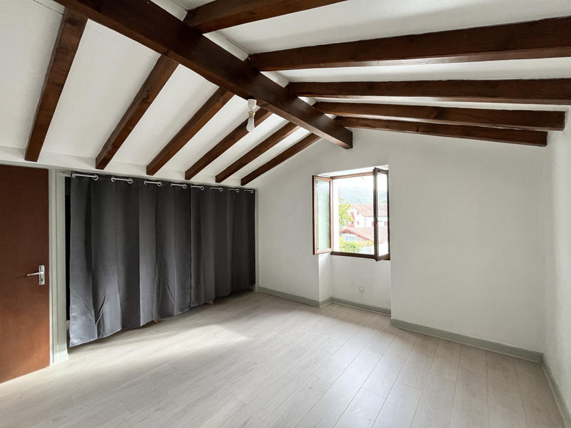 Maison - 93 m² - 5 pièces