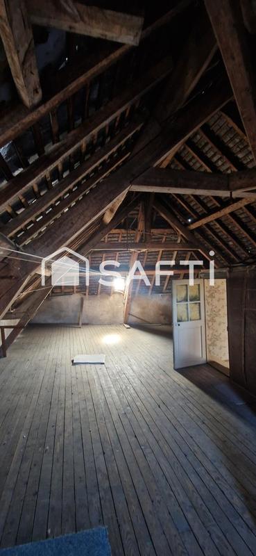 Maison - 150 m² - 11 pièces