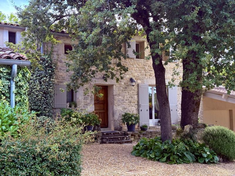 Maison - 231 m² - 11 pièces