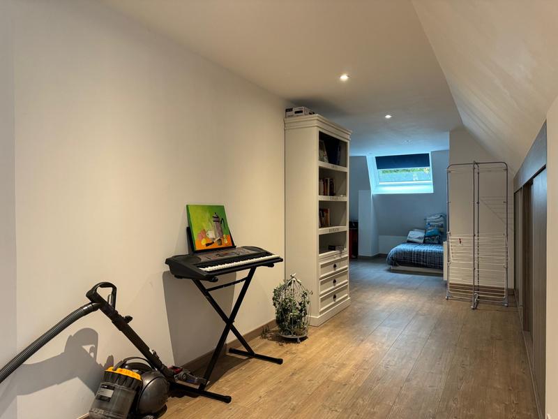 Maison - 265 m² - 7 pièces