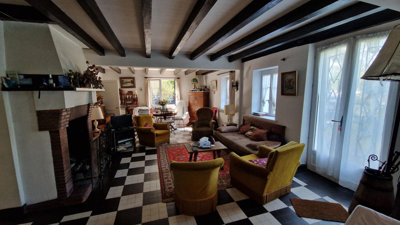 Maison - 208 m² - 7 pièces