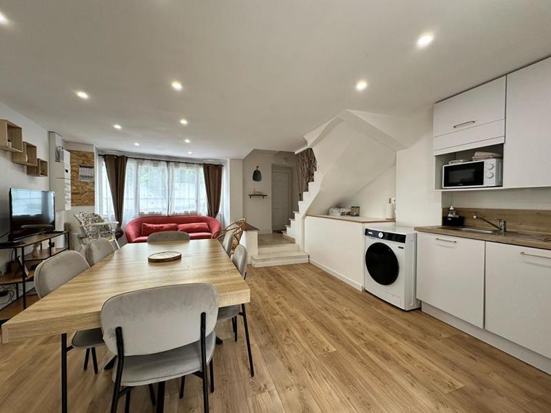 Maison - 65 m² - 4 pièces