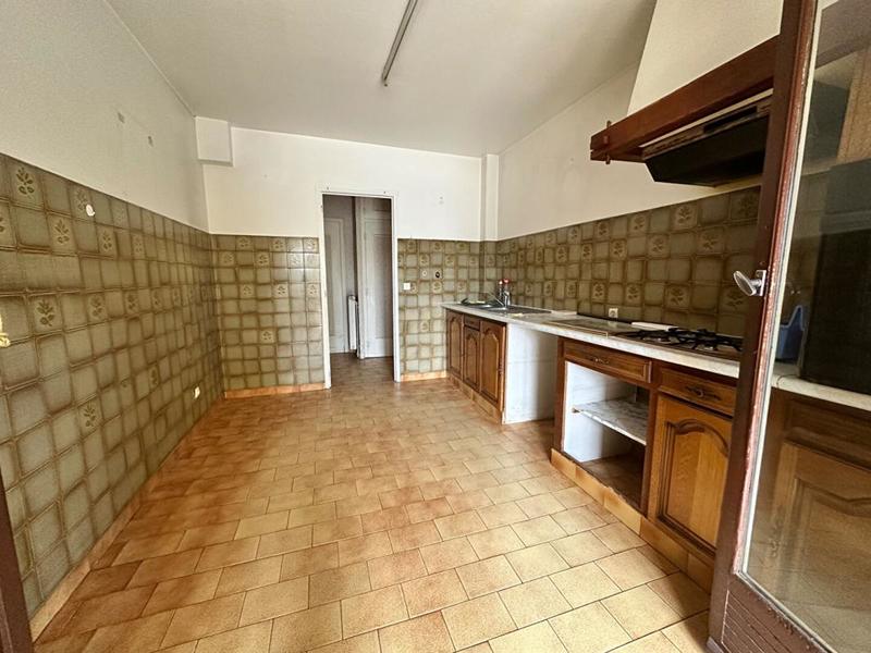 Maison - 198 m² - 7 pièces
