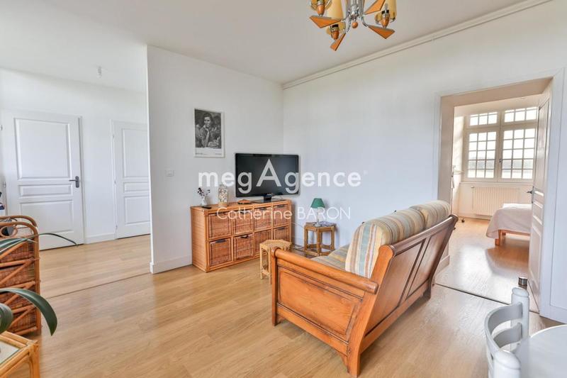 Appartement - 220 m² - 8 pièces