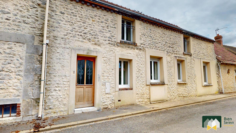 Maison - 104 m² - 4 pièces