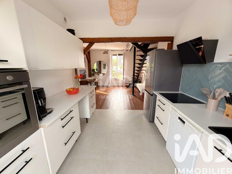 Maison - 90 m² - 5 pièces