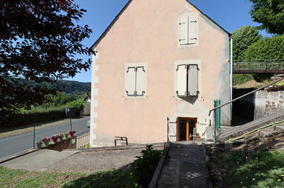 Maison - 104 m² - 8 pièces