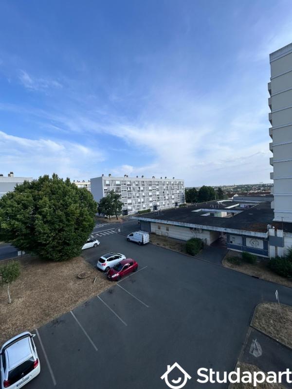 Chambre - 10 m² - 1 pièce