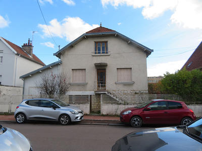 Maison - 125 m² - 6 pièces