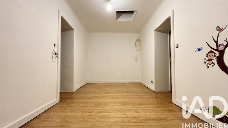 Maison - 300 m² - 13 pièces