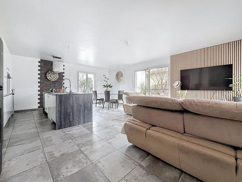 Maison - 91 m² - 4 pièces