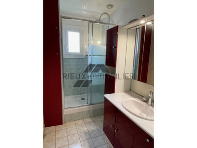 Propriété - 83 m² - 5 pièces