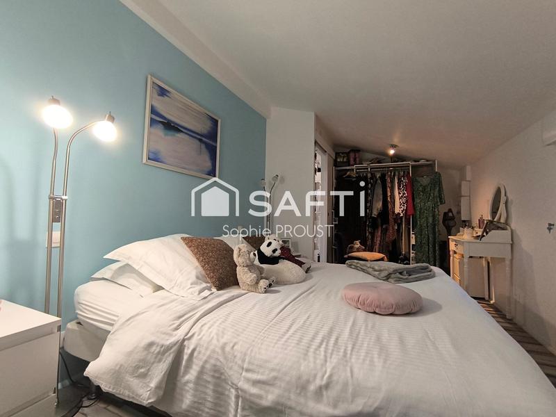 Maison - 250 m² - 8 pièces