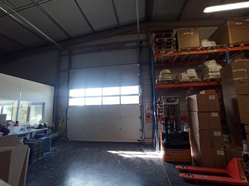 Local commercial - 318 m²