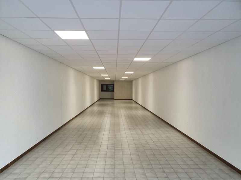Local d'activités - 300 m²