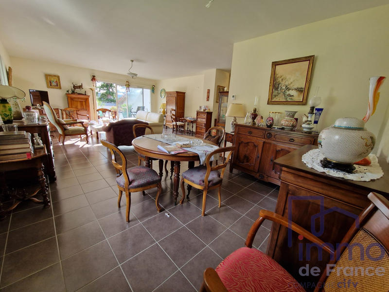 Appartement - 115 m² - 4 pièces