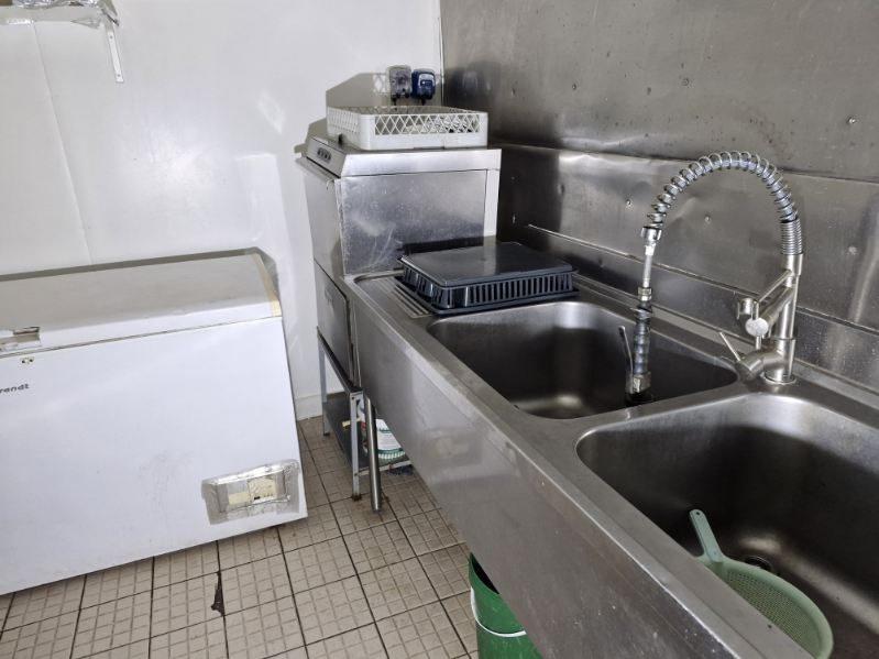 Local commercial - 200 m²