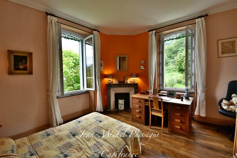 Maison bourgeoise - 220 m² - 9 pièces