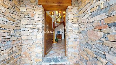 Maison - 213 m² - 5 pièces