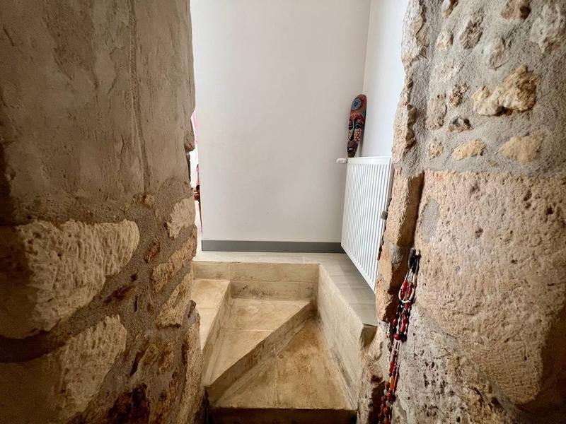 Maison traditionnelle - 440 m² - 13 pièces