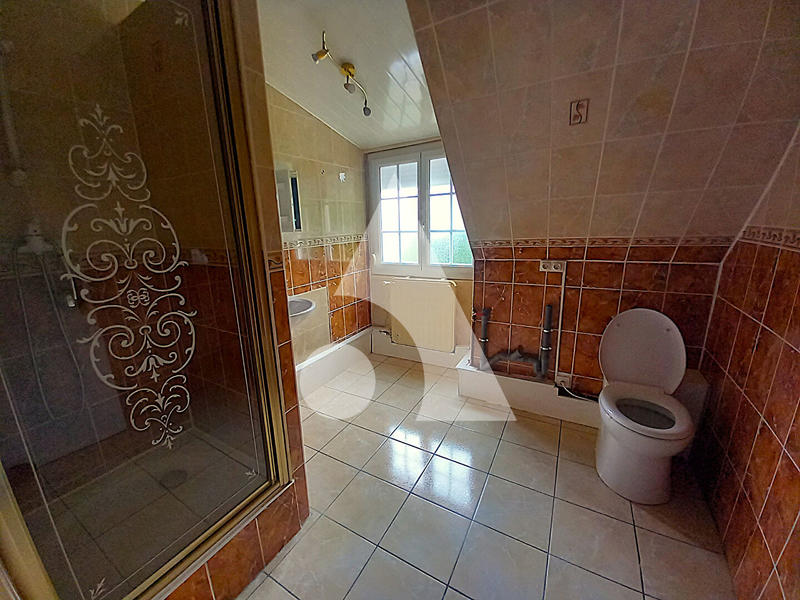 Maison - 82 m² - 5 pièces