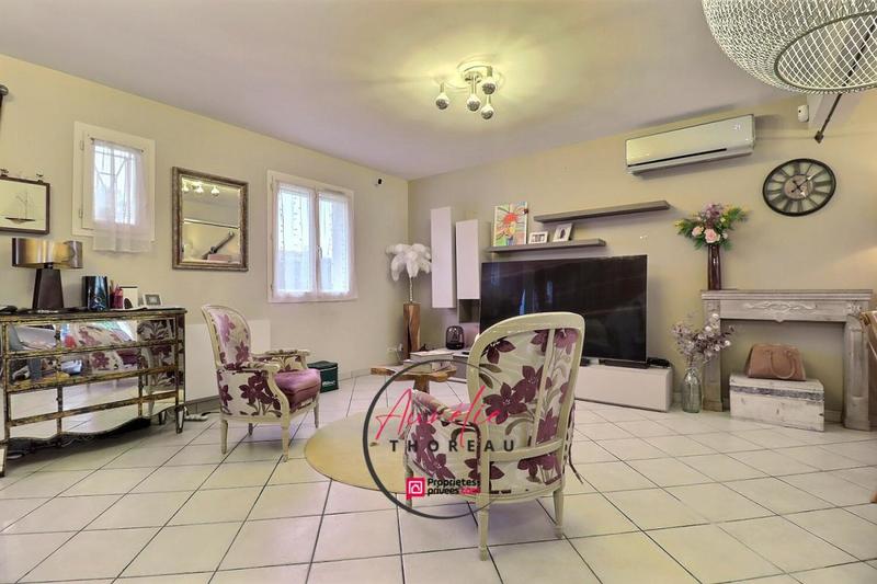 Maison - 202 m² - 9 pièces