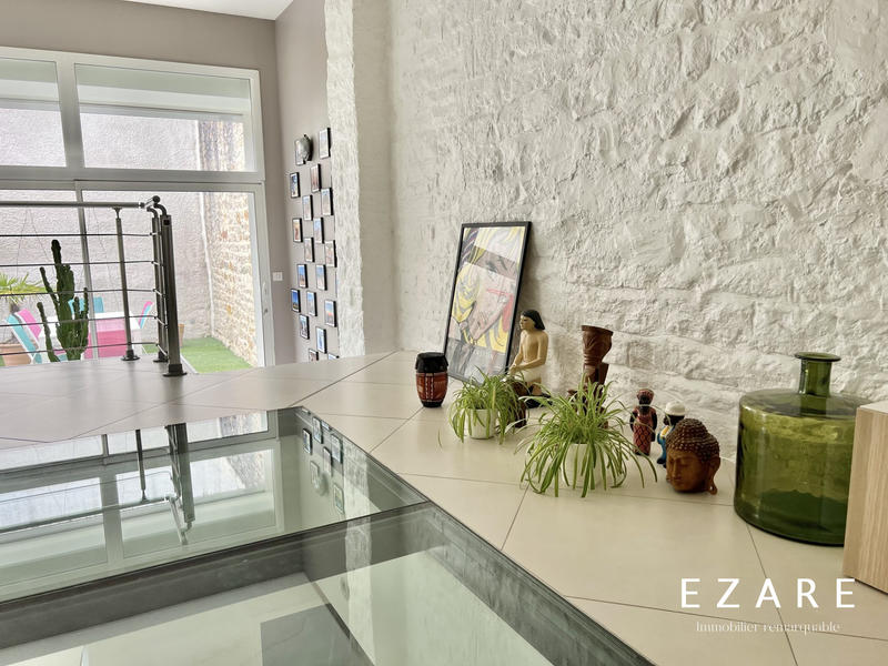 Appartement - 215 m² - 6 pièces