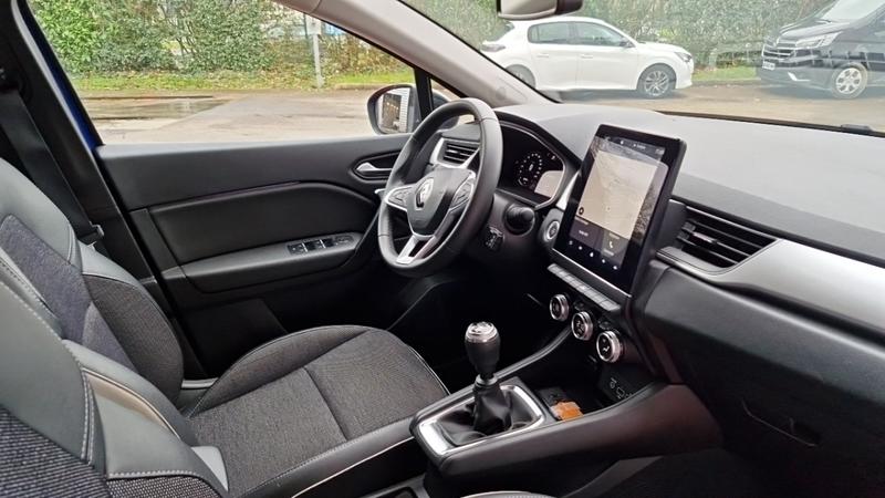 Renault Captur techno mild hybrid 140