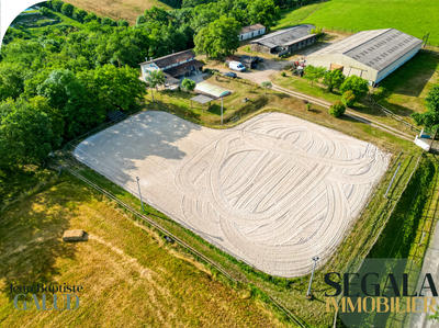 Maison - 275 m² - 5 pièces