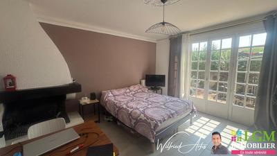 Villa - 152 m² - 6 pièces