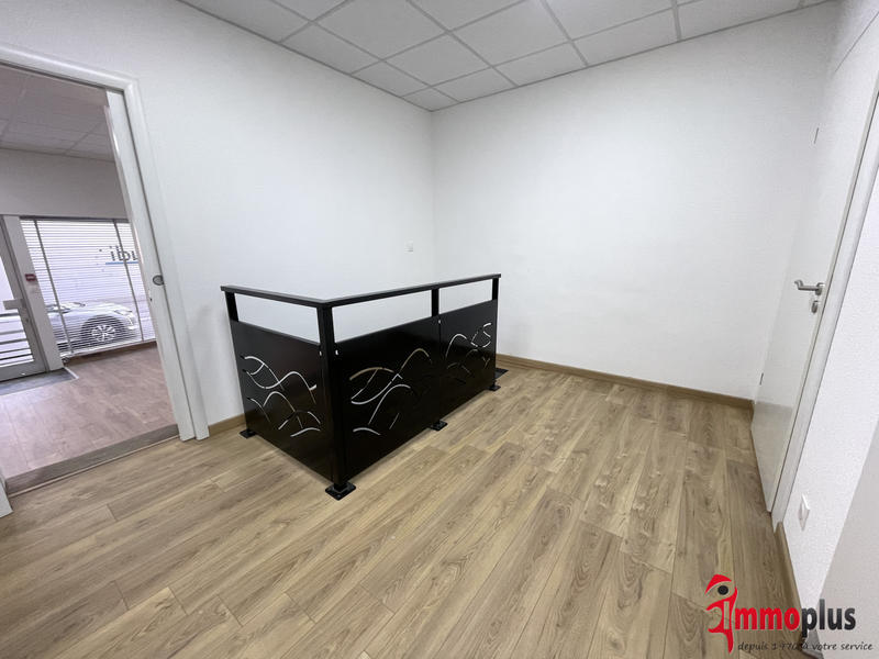 Local commercial - 112 m²